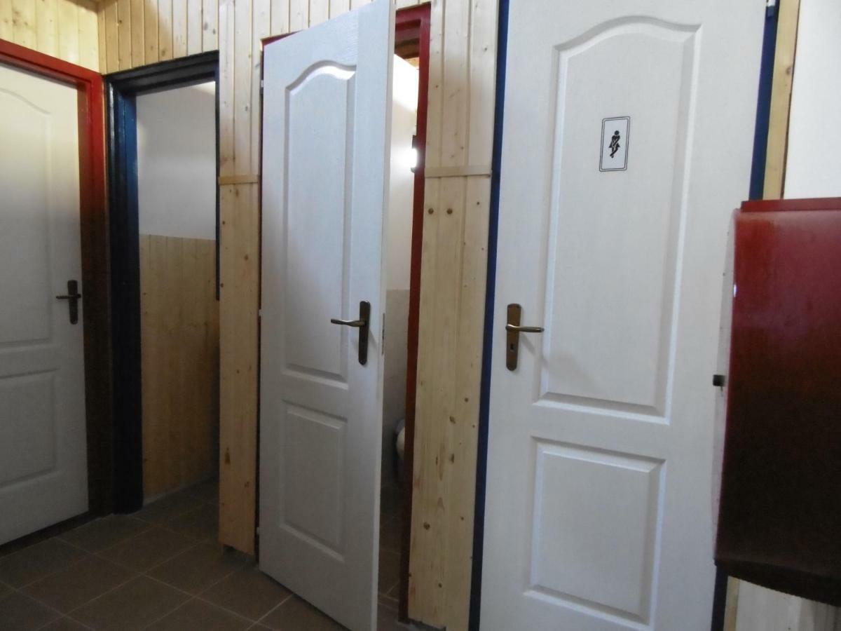 Goecsej Voelgye Kemping Kustánszeg Exteriör bild